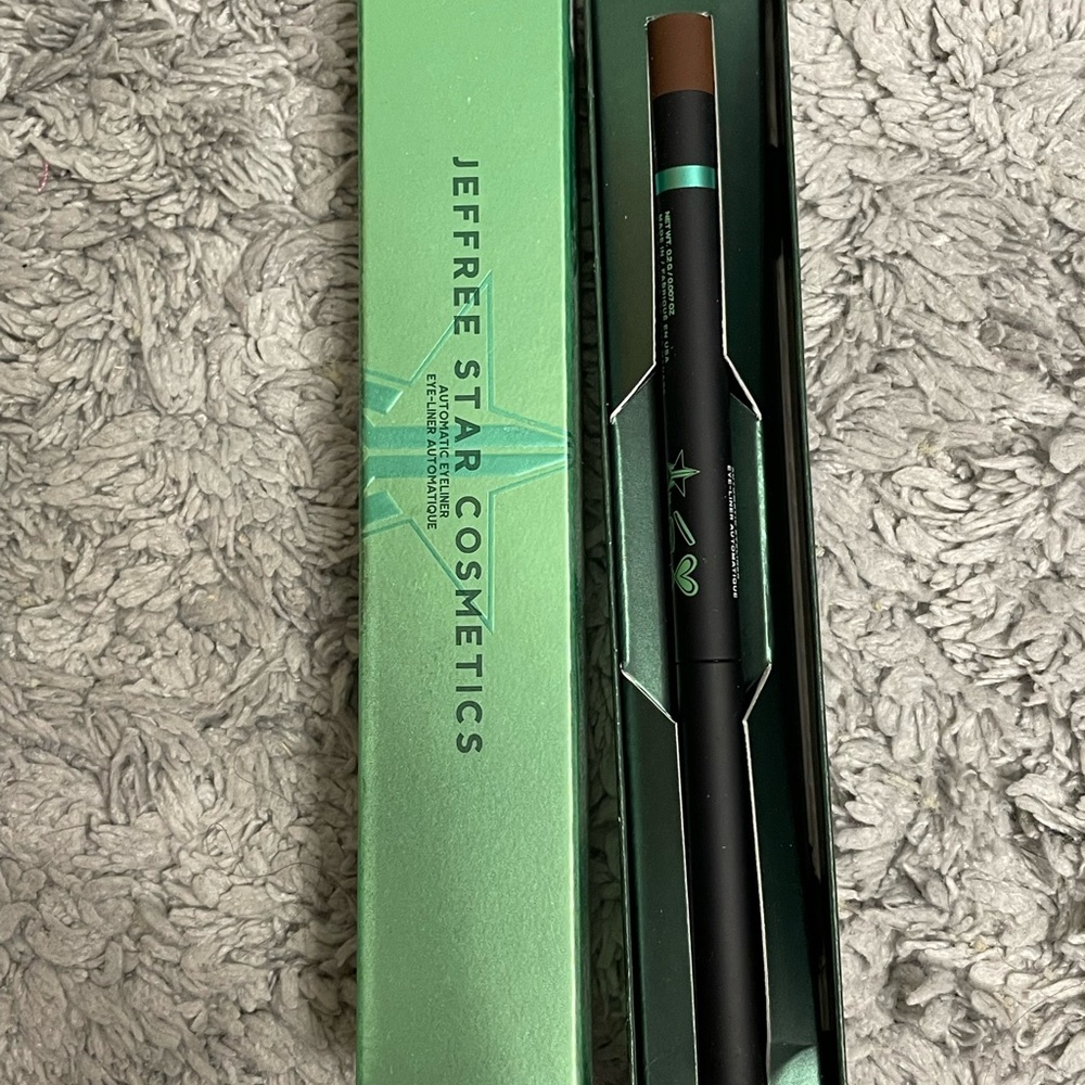 Jeffree Star gold digger lip liner